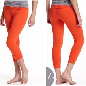 NWOT Lolly Asana Cropped Leggings
